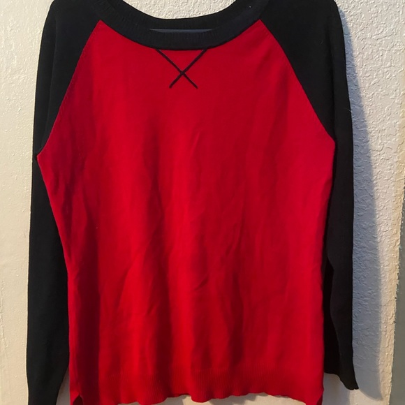 United States Sweaters crewneck!! 🖤❤️🍎 - Picture 1 of 3